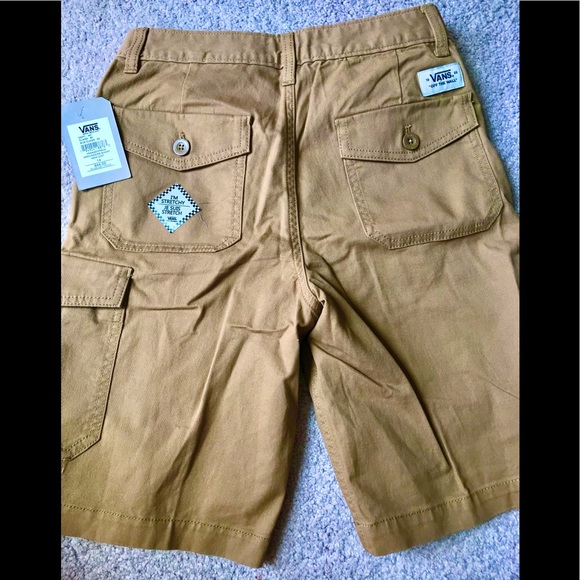 New with tags. Boys Vans shorts. Size 14 - Picture 2 of 4